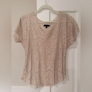 Joe’s blush lace top in size medium